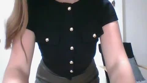 valeriafrannco online show from 6, 11, 2025