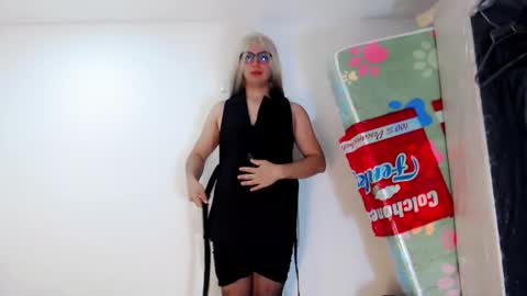 valeriagill_ online show from 18, 9, 2025