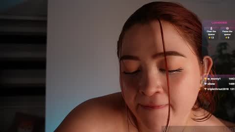 Snapshot of valerie07 chatting on 16, 12, 2024 valerie07 online show from 16, 12, 2024