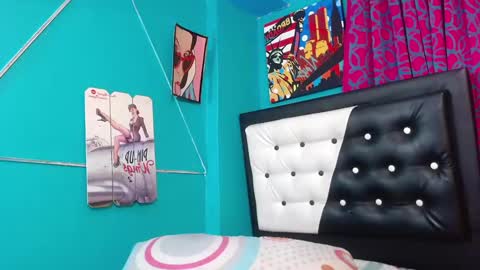 Snapshot of valerie_mase chatting on 24, 1, 2025 vale online show from 24, 1, 2025