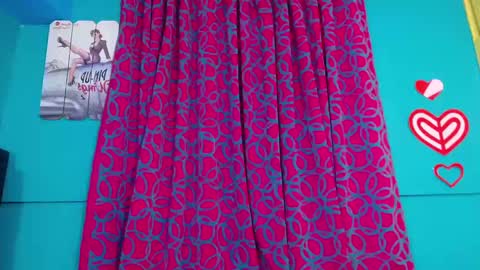 Snapshot of valerie_mase chatting on 4, 3, 2025 vale online show from 4, 3, 2025