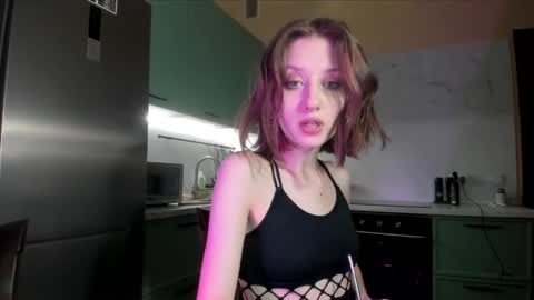 Snapshot of valerie_mooon chatting on 18, 2, 2025 Kristi moony online show from 18, 2, 2025