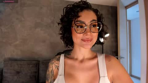  call me Val  online show from 31, 10, 2025