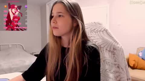 Snapshot of valeriebubbles chatting on 23, 9, 2025 Valerie online show from 23, 9, 2025