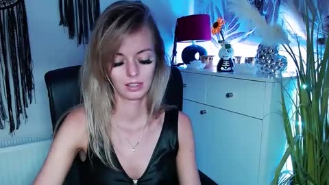 Snapshot of valerieluvsugar chatting on 20, 2, 2025 Valerie online show from 20, 2, 2025