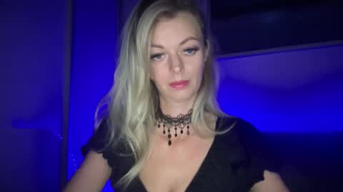 Snapshot of valerieluvsugar chatting on 29, 9, 2025 Valerie online show from 29, 9, 2025