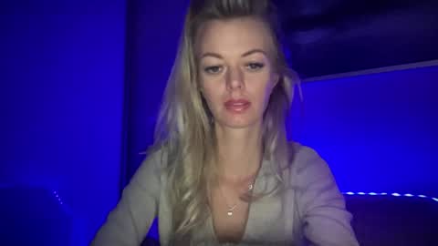 Snapshot of valerieluvsugar chatting on 26, 11, 2025 Valerie online show from 26, 11, 2025