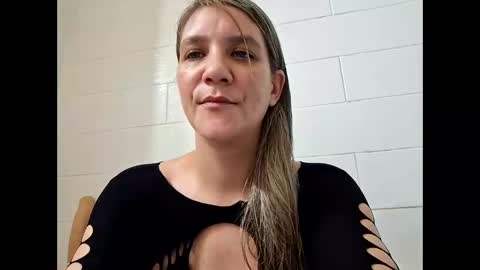 Snapshot of valerierayne13 chatting on 21, 3, 2026 ValerieRayne online show from 21, 3, 2026