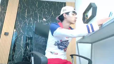 VALERIO  online show from 17, 7, 2026