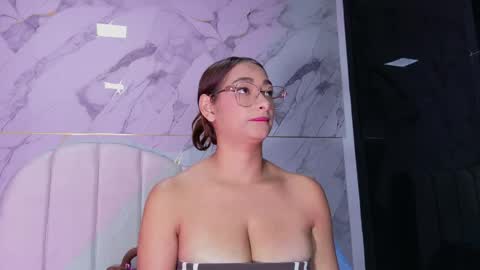 Valeryn online show from 6, 5, 2026