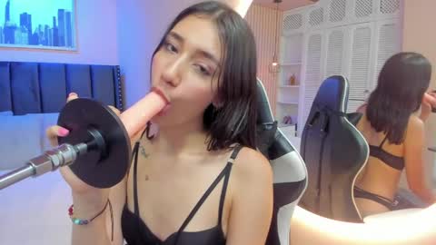   online show from 12, 5, 2026