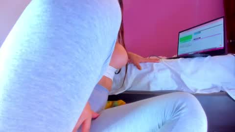 Elizabeth  online show from 16, 2, 2025