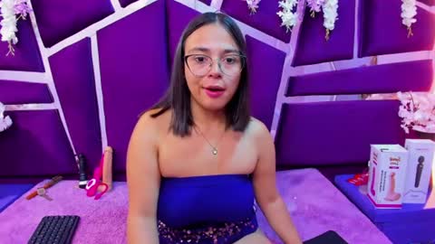 Snapshot of valerysweety__ chatting on 2, 7, 2026 ValerySweety online show from 2, 7, 2026