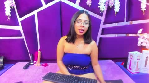 Snapshot of valerysweety__ chatting on 9, 7, 2026 ValerySweety online show from 9, 7, 2026