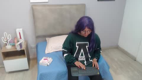 valevicious online show from 7, 10, 2025