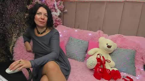 Snapshot of valleriwind chatting on 8, 1, 2025 ValleriWind online show from 8, 1, 2025