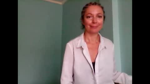 Snapshot of valleriwind chatting on 18, 2, 2025 ValleriWind online show from 18, 2, 2025