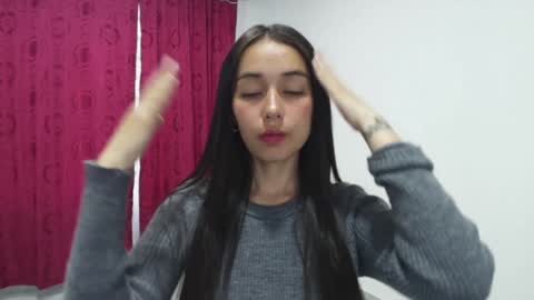 Snapshot of vallery_evanss chatting on 28, 12, 2024 Taty independent account online show from 28, 12, 2024