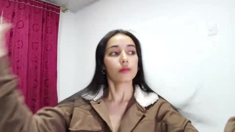 Snapshot of vallery_evanss chatting on 18, 1, 2025 Taty independent account online show from 18, 1, 2025