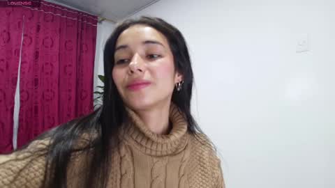 Snapshot of vallery_evanss chatting on 13, 2, 2025 Taty independent account online show from 13, 2, 2025