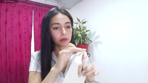 Snapshot of vallery_evanss chatting on 15, 2, 2025 Taty independent account online show from 15, 2, 2025