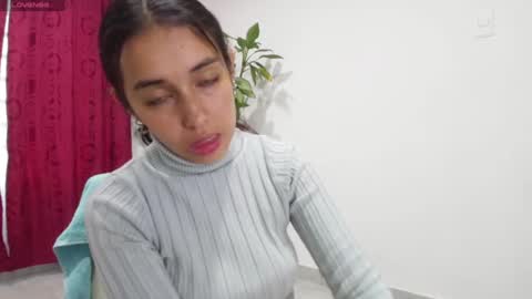 Snapshot of vallery_evanss chatting on 26, 2, 2025 Taty independent account online show from 26, 2, 2025