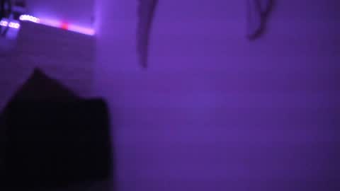 Vallolet Peach  online show from 23, 1, 2025