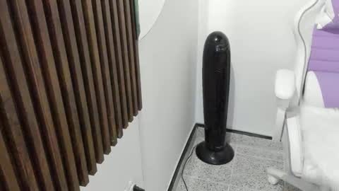 Vallolet Peach  online show from 3, 3, 2026