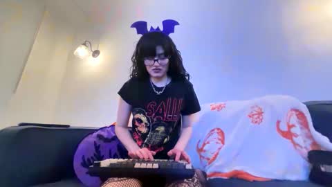 vampgatita online show from 27, 2, 2026