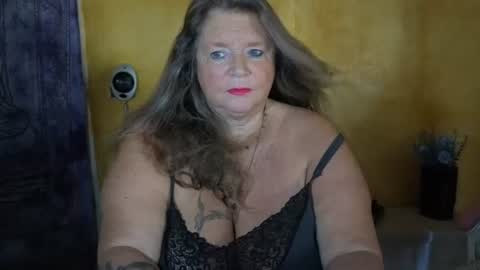 Snapshot of vampwoman chatting on 2, 8, 2026 vampwoman online show from 2, 8, 2026