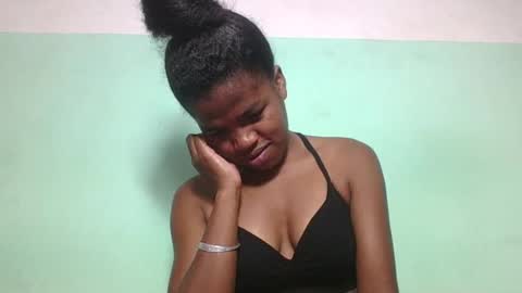 Snapshot of vanafiry chatting on 5, 2, 2025 vanafiry online show from 5, 2, 2025