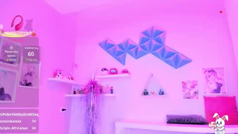 Snapshot of vanelope_evans_ chatting on 13, 11, 2025 vanelope_evans_ online show from 13, 11, 2025