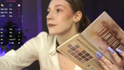 Snapshot of vanessa__lui chatting on 5, 3, 2026 Vanessa online show from 5, 3, 2026