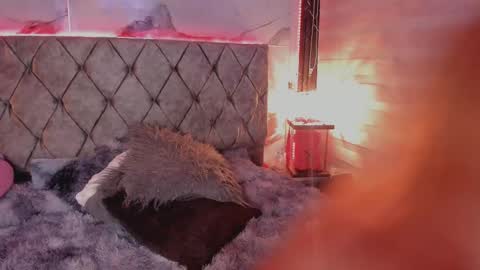 Vane  online show from 25, 2, 2025