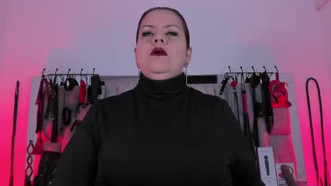 Vanessa online show from 7, 5, 2026