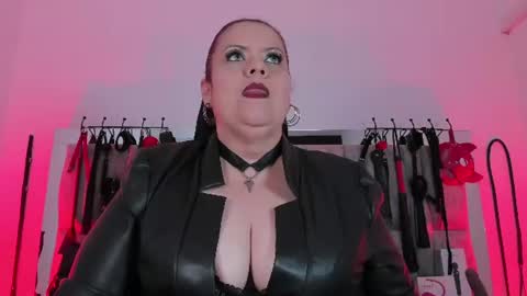 Snapshot of vanessa_moka chatting on 17, 6, 2026 Vanessa online show from 17, 6, 2026