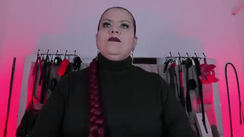 Snapshot of vanessa_moka chatting on 9, 7, 2026 Vanessa online show from 9, 7, 2026