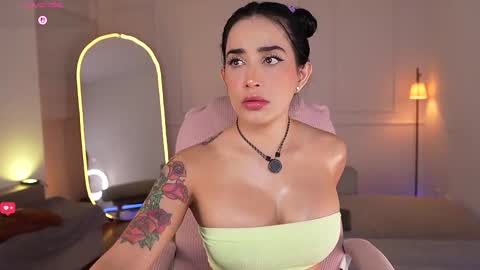 Snapshot of vanessa_sexxy chatting on 7, 10, 2025 vanessa sexxy online show from 7, 10, 2025