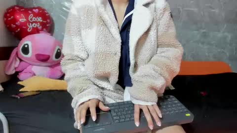 vanessaadol online show from 15, 2, 2025