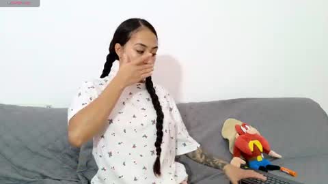 vanessaadol online show from 6, 8, 2026