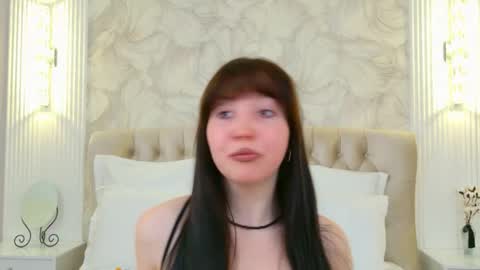 Vanessa online show from 4, 10, 2025