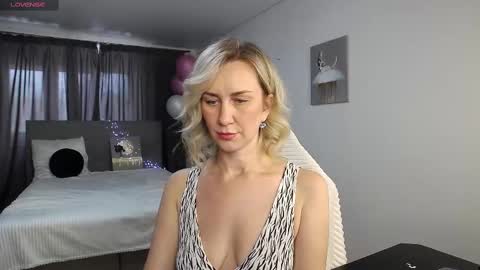 Vanessa  online show from 1, 3, 2025