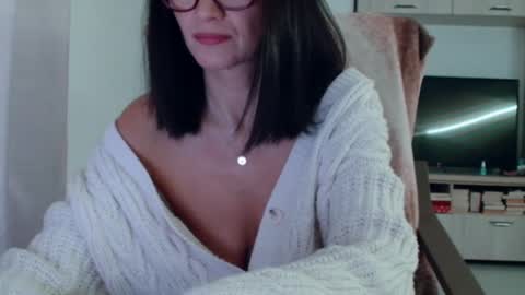 Vanessa online show from 3, 10, 2025