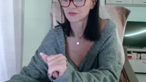Vanessa online show from 7, 10, 2025