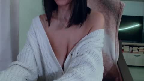 Vanessa online show from 10, 11, 2025