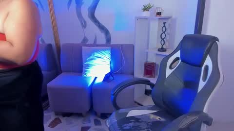 vanessascott_ online show from 15, 2, 2026