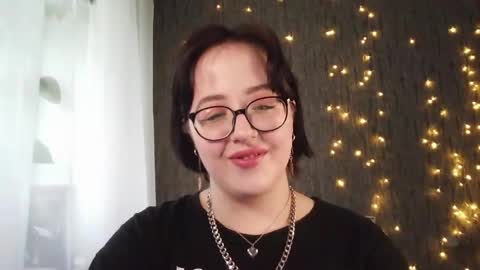 Snapshot of vanessashadow chatting on 15, 5, 2026 vanessashadow online show from 15, 5, 2026