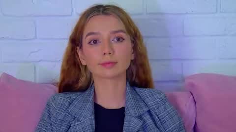 VanessaVienne online show from 7, 2, 2026