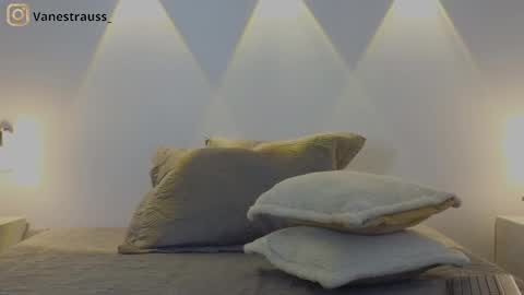 New account follow me online show from 22, 2, 2025