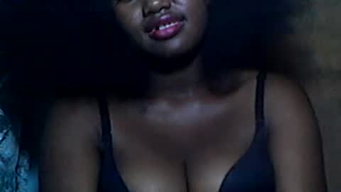 Snapshot of vaniah321 chatting on 15, 1, 2025 vaniah321 online show from 15, 1, 2025